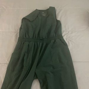 Brand new green jumper all motion brand
